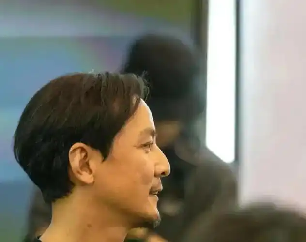 吴彦祖最新状态胡子该刮了