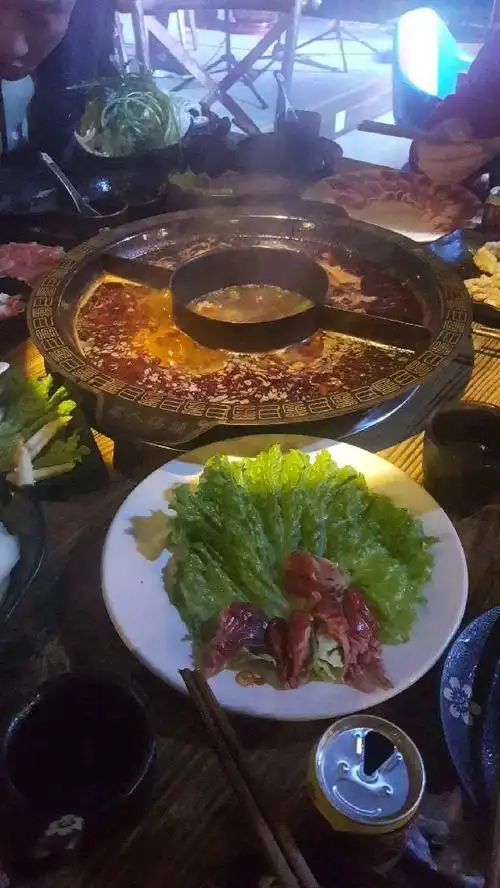 在夏天的重庆,吃火锅,还是辣么任性!-美食频道-手机搜狐