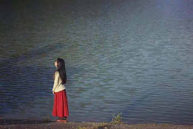 安静地想念一个人,想念一张脸