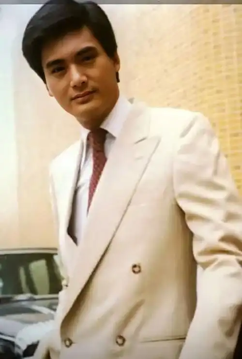 帅气又有才华,周润发就是一位永恒的明星