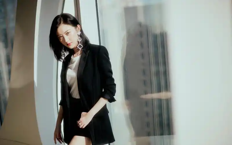 景甜影视发布会图片桌面壁纸