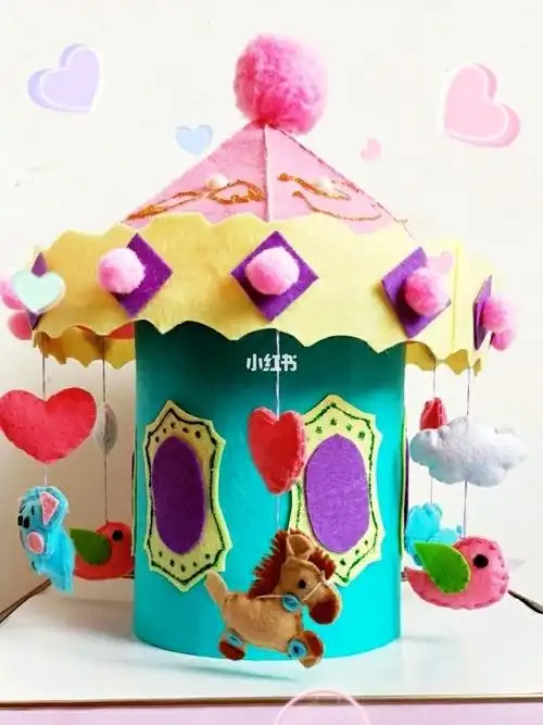 奶粉罐改造梦幻旋转木马.只能放九张图片,所以有的图片省略了