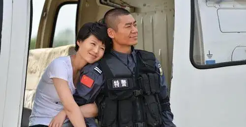 "军旅霸王花"程愫:21岁成名,抱红丈夫被抛弃,现在怎么样