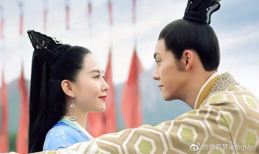 刘诗诗陈伟霆同框生图能打,《醉玲珑》两主演重聚,尽显好状态!