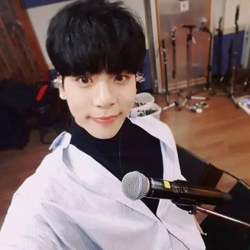 表哀悼之意韩国新男团mv涉盗用金钟铉生前照片