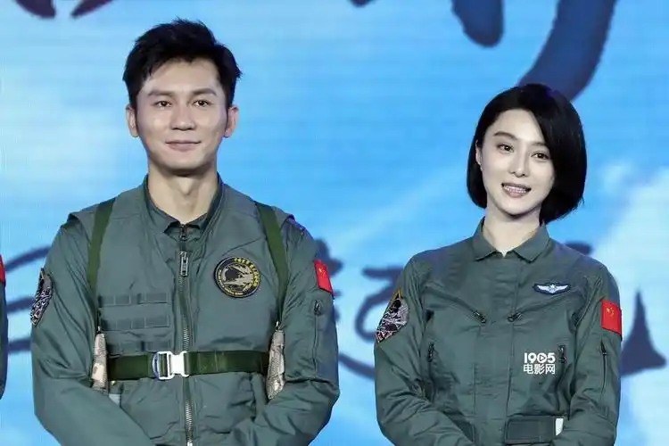 李晨个人资料及简历(曾经的实力演员,为何会沦落到如今的惨淡局面呢?