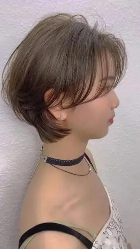 2021年流行5款日系精灵短发