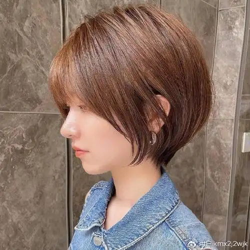 新时尚女发来了,推边饱满有层次,洋气卷卷真洋气|发型|层次|短发_新浪