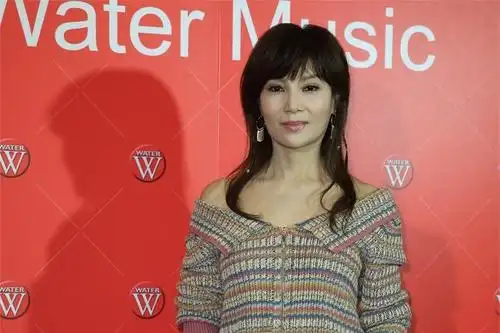 52岁蔡秋凤近照曝光,惊传情变!