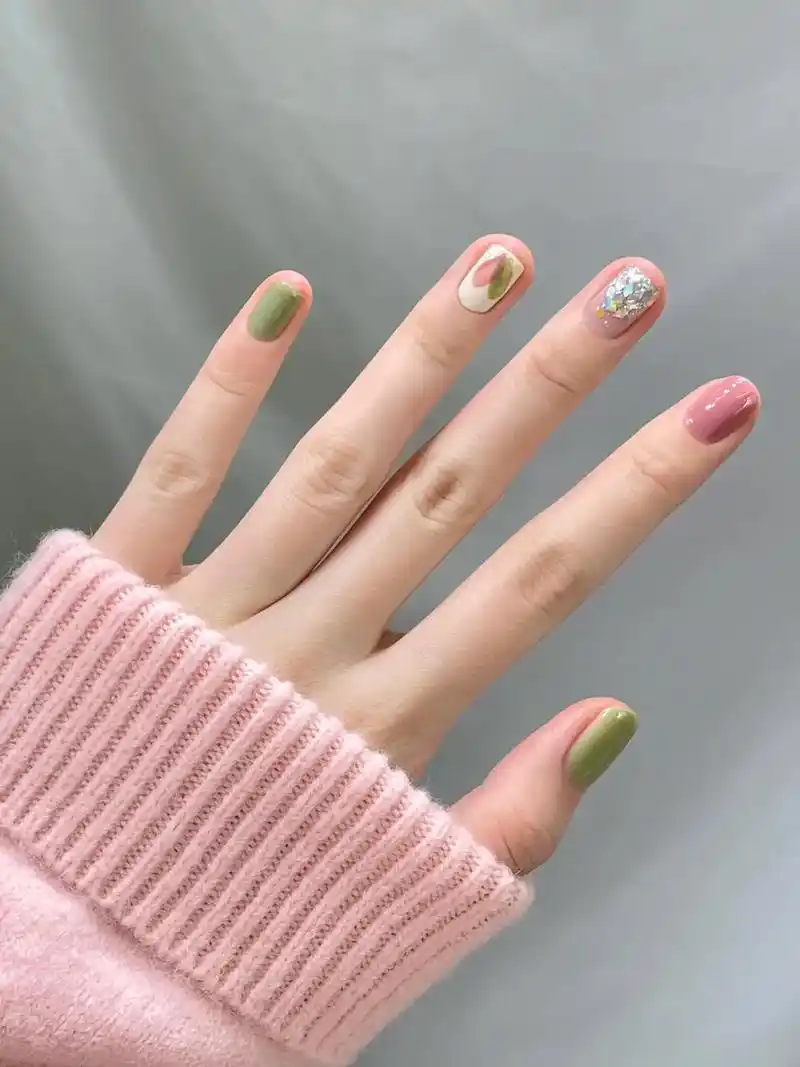 美甲 #短指甲也可以这么美  - 抖音