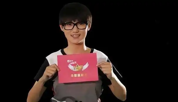 立刻毫不迟疑地提交了报名.段林希在看见《快乐女声》的