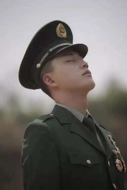 凌览文化杨明鑫最帅兵哥哥的新征程