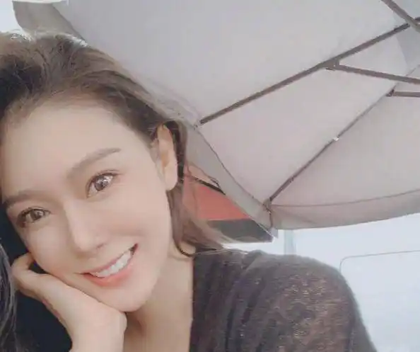 林丹事件女主发文,身材火辣遭质疑_姚笛_健身_因为