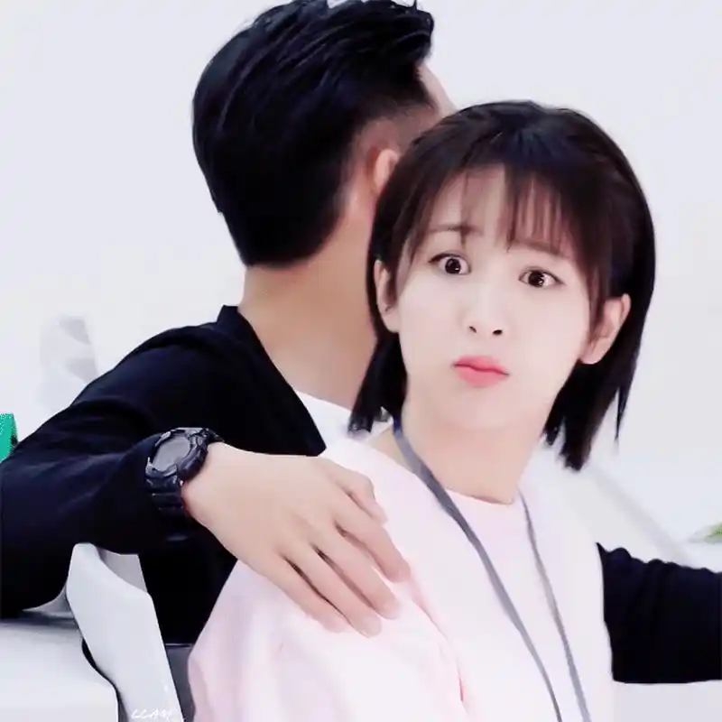 杨紫# 你们还记得19年的那个软糯小奶包佟年吗?可爱的想rua两下!