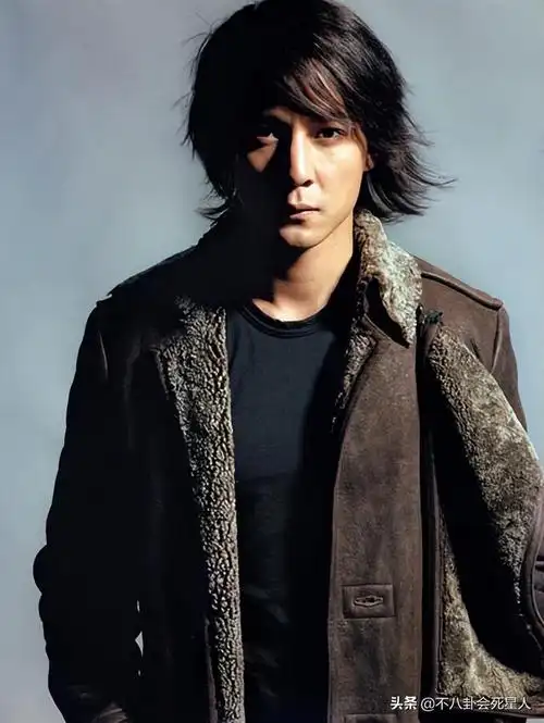 周渝民图片最帅的图片(10位港台长发男星) - 帮企客