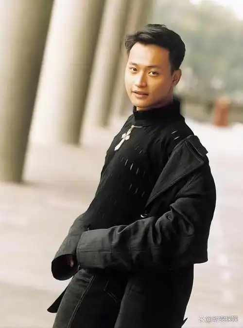 回顾:"脸盲症"犯了!港圈8对"撞脸"明星,让人傻傻分不清楚