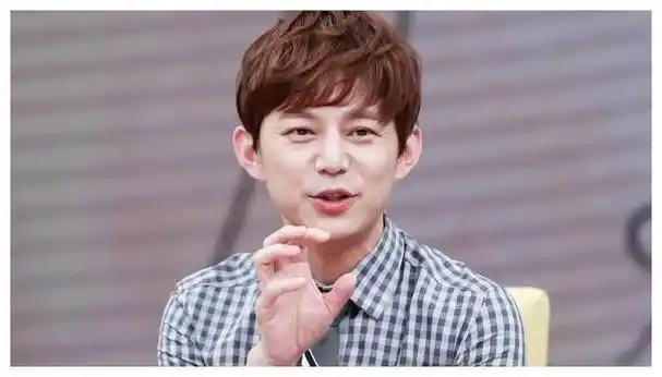 何炅人设揭秘高情商受质疑娱乐圈内幕曝光网友措手不及