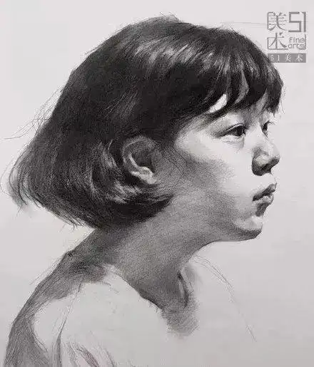 素描头像难度较大的二分之一女青年侧面(步骤图)