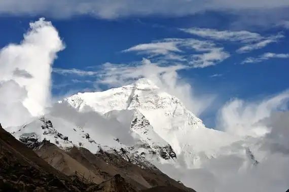 珠穆朗玛峰山顶有多美