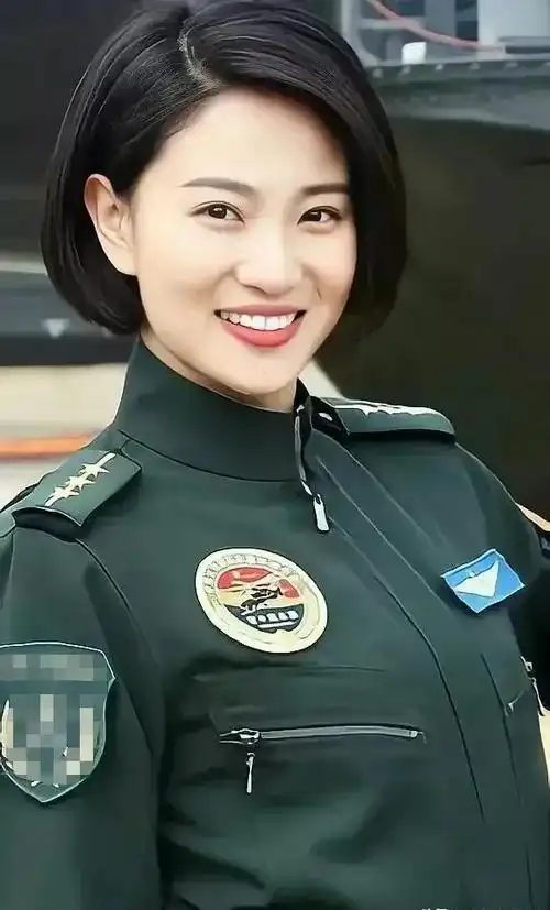 刚打完玻尿酸,就别来尬演女兵了,这9位女星演女兵看着真难受