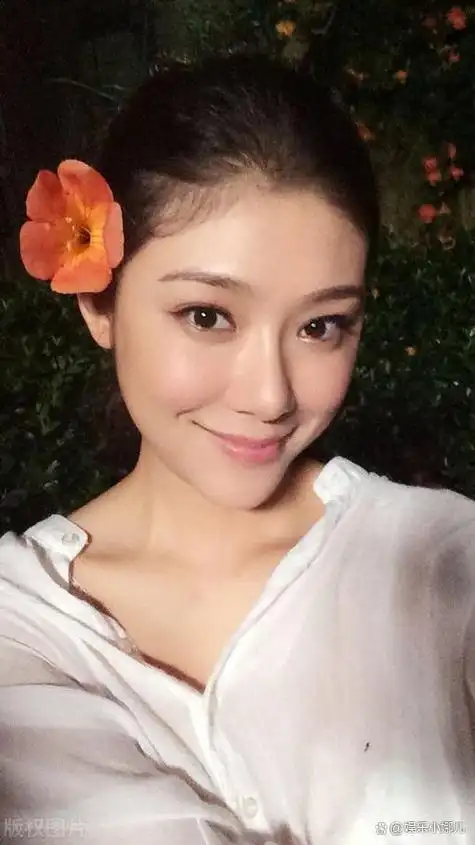 李泽楷被她迷得疯狂,林丹为她不顾孕妻,她究竟有什么魅力