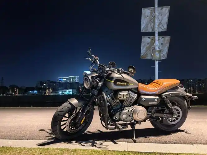 金吉拉tcs版本与燎700的目标群体__懂车帝