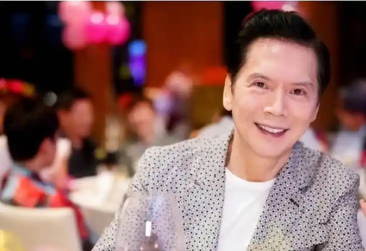 原创同样是向华强的基因把丁佩和陈岚的孩子一对比差距就出来了