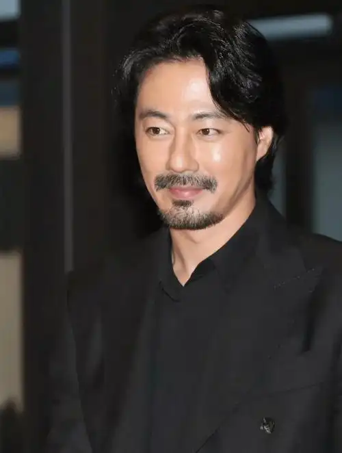 赵寅成形象大改变!