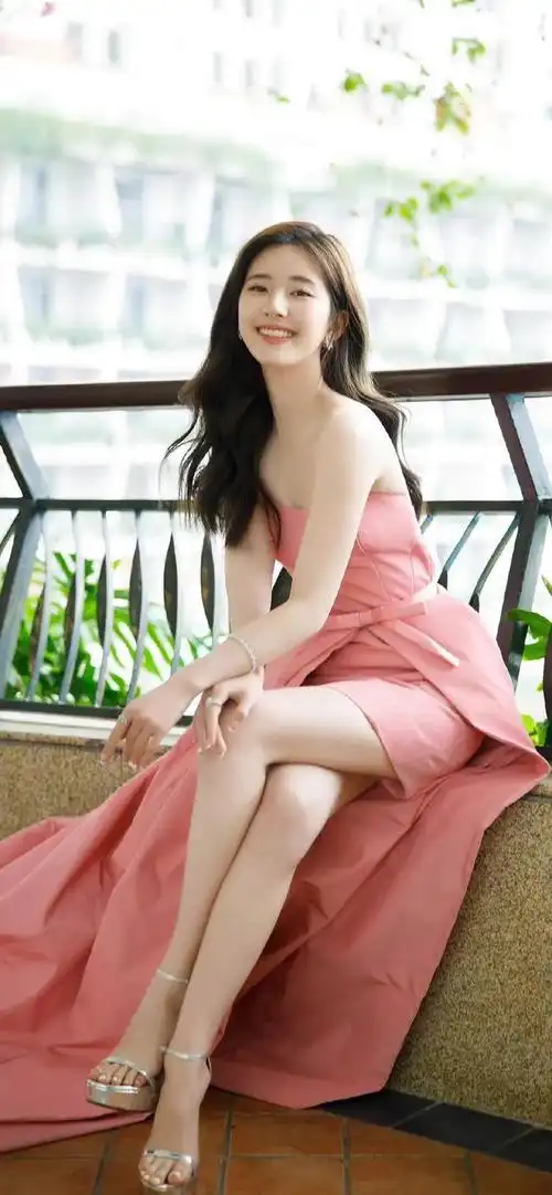 赵露思的惊艳颜值,楚楚动人!__财经头条