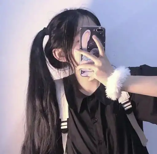 出单:【真人】手机挡脸女头