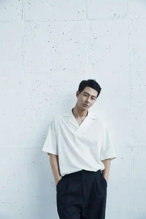 赵寅成壁纸明星帅哥大叔男神