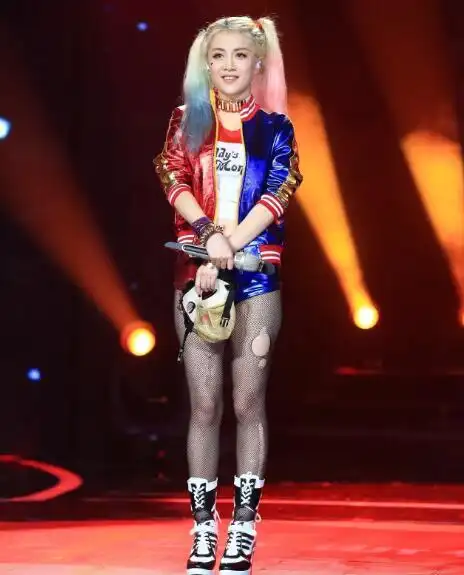 《蒙面唱将猜猜猜》暴走萝莉是李嘉格.