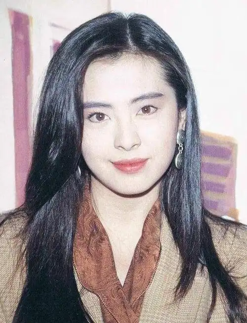 提到80,90年代的香港女明星,相信大家瞬间就会想到林青霞,张曼玉
