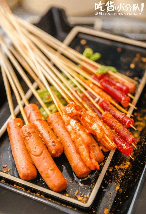 卤味当道万物皆可炸藏在小酒吧里的炸串涮锅店开启舌尖新体验