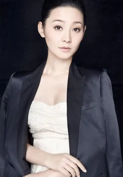 徐帆年轻旧照徐帆写真身材图