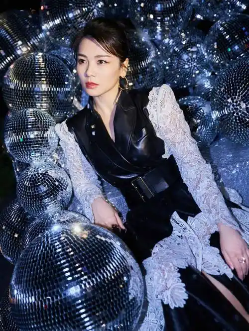 41岁刘涛穿衣真时髦!