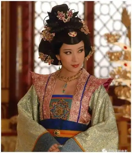 传开拍宫心计时装版演员阵容强劲杨怡罗仲谦夫妻档上阵