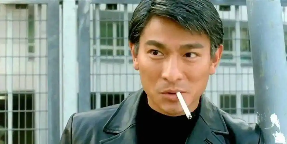 皮衣天王刘德华:从《赌神》到《莫斯科行动》,穿了30多年皮衣_电影