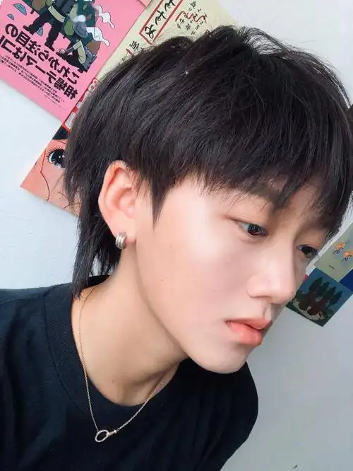 00后留"鲻鱼头"发型,不帅才怪!_男生