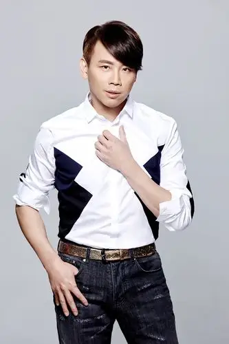 陶喆《黑色星期二》上线 唱出对全世界的爱与关怀