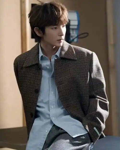 原创外网票选全球最帅男星top10车银优第9金泰亨第2冠军真是顶级神颜