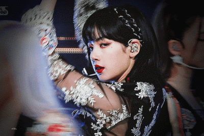 朴彩英绝美动图