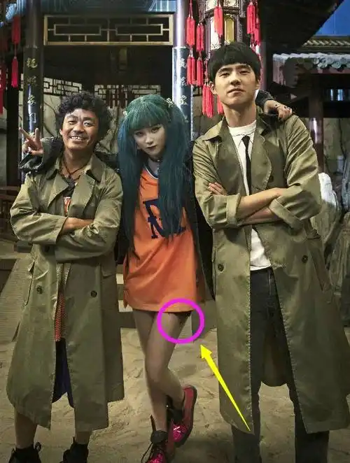 她演3部戏票房便近50亿微博晒美照大腿纹身吸睛