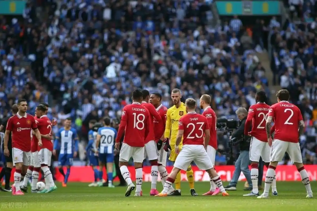 北京时间4月24日凌晨,2022-23赛季足总杯半决赛,曼联在温布利大球场