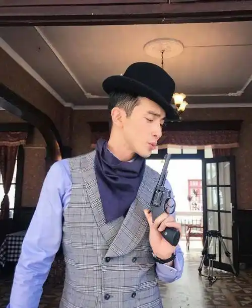 《枕上书》还未播,高伟光又一新剧将拍,携手马伊琍甜蜜探案来袭_作品