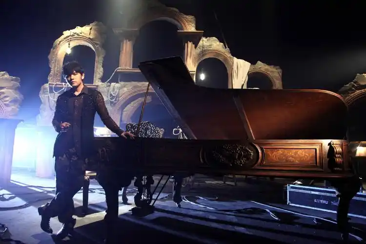 求周杰伦1440*900的电脑壁纸