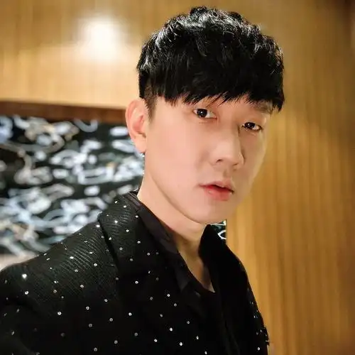 林俊杰为新加坡樟宜机场谱写新曲对的时间点网友直呼又一首破亿神曲