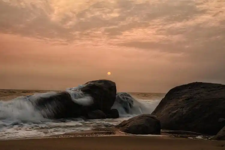 黄昏落日角头湾