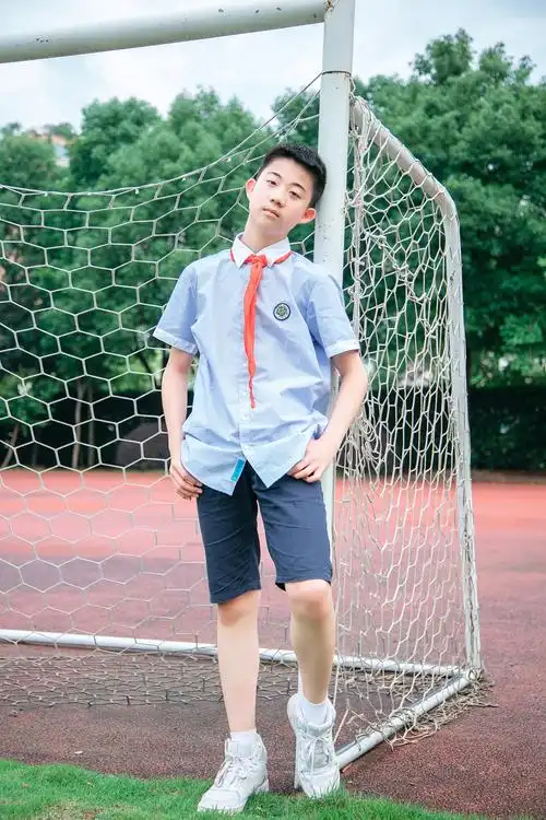 学院路小学毕业照——个人写真照