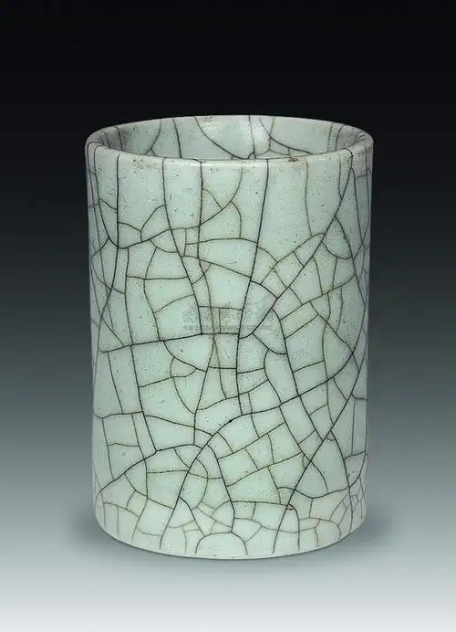 0031清雍正哥窑开片笔筒